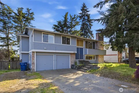 $399,000 | 3713 Southwest 338th Place, Federal Way, WA 98023