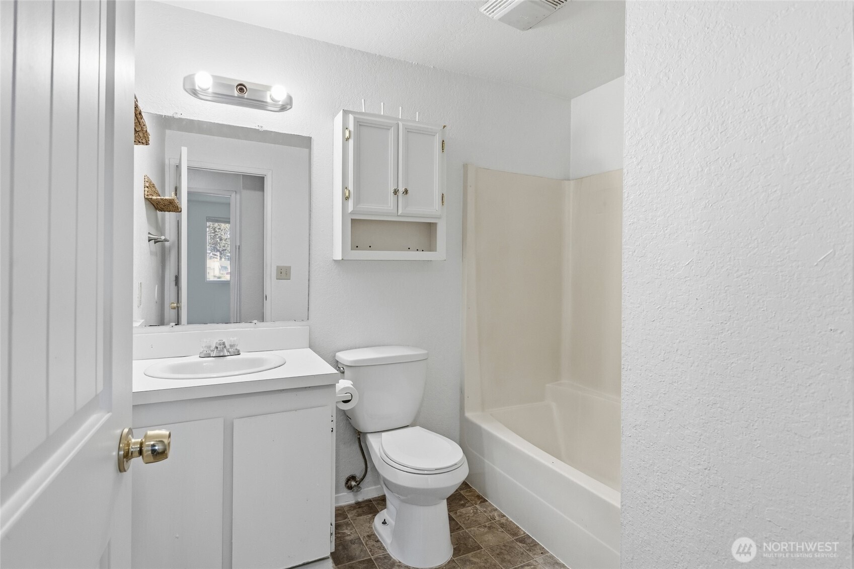 3713 Southwest 338th Place Federal Way, WA 98023 - Photo 15 of 37