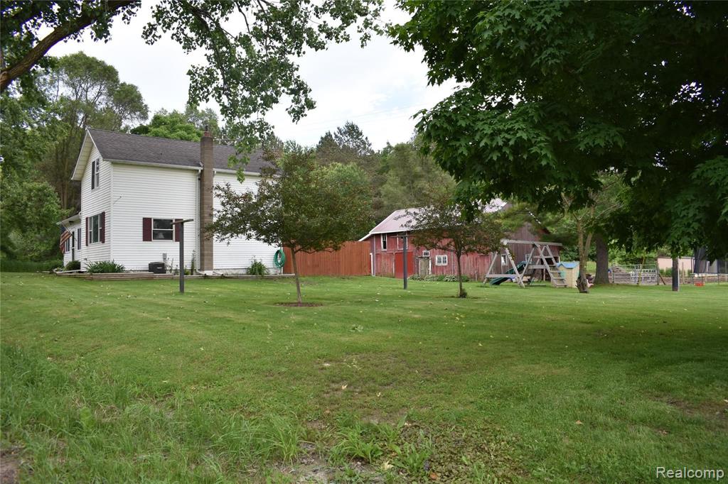Undisclosed Address Fowlerville, MI 48836 - Photo 3 of 25