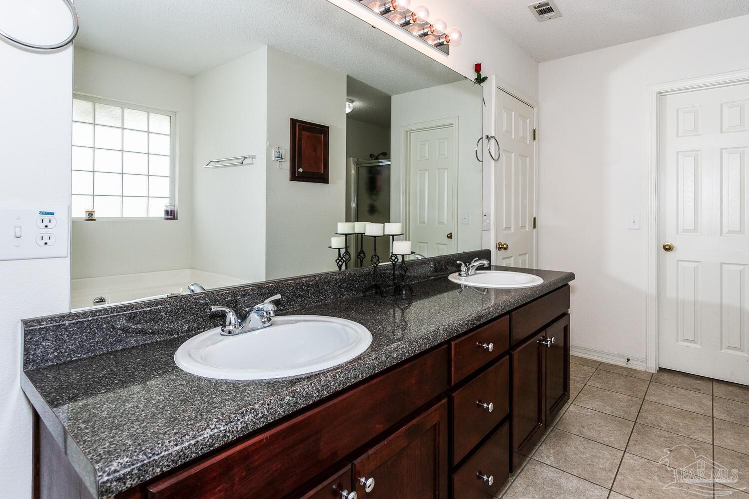 7136 Fitzpatrick Road Pensacola, FL 32526 - Photo 15 of 30 Gallery Image 15