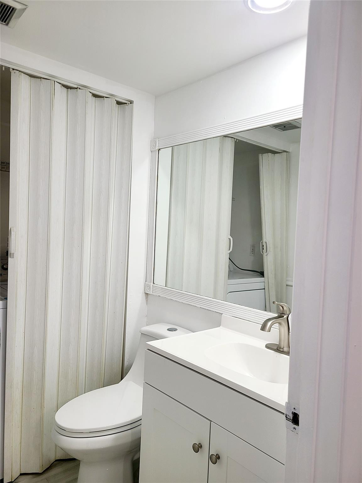 912 Springdale Circle, Unit 912 Palm Springs, FL 33461 - Photo 12 of 21 Photo 12