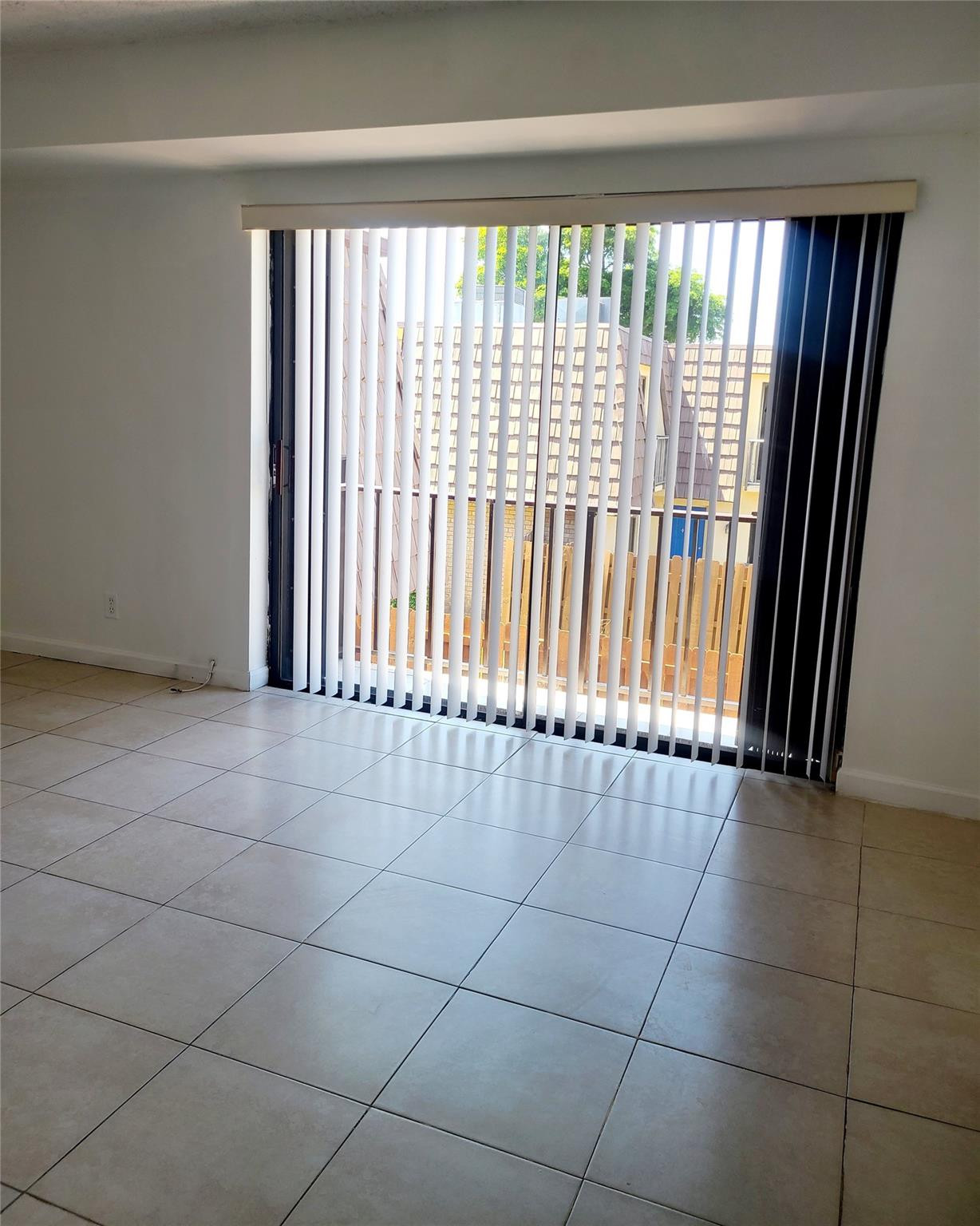 912 Springdale Circle, Unit 912 Palm Springs, FL 33461 - Photo 17 of 21 Photo 17
