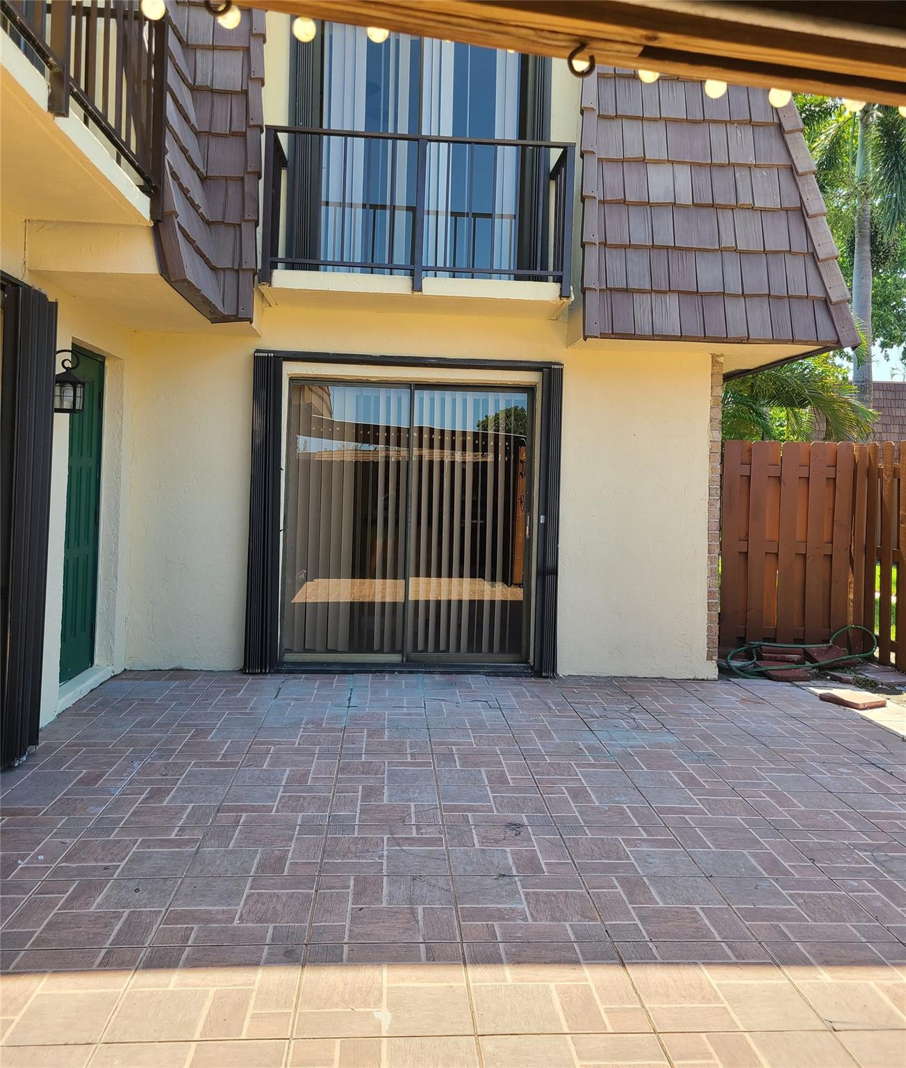 912 Springdale Circle, Unit 912 Palm Springs, FL 33461 - Photo 3 of 21 Photo 3