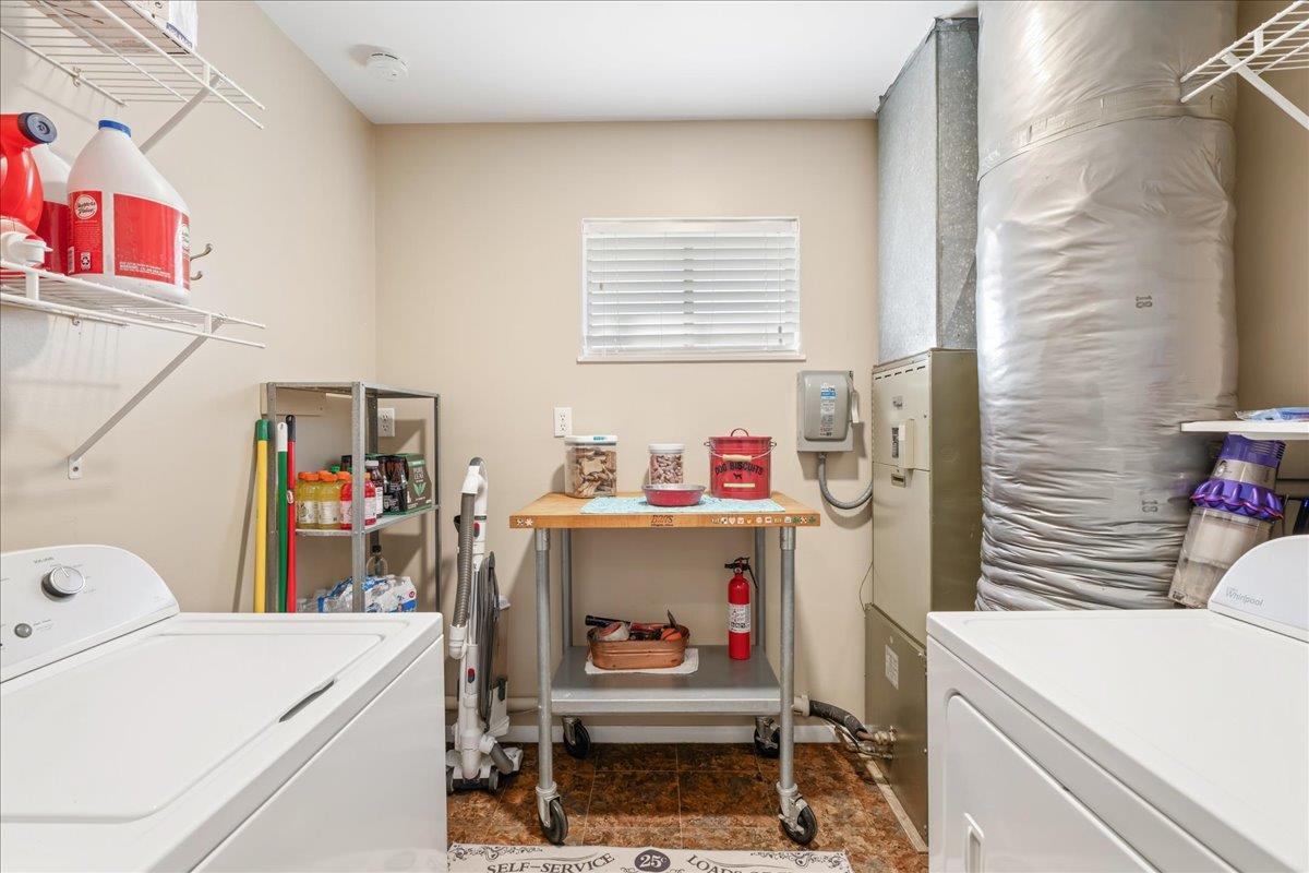 7261 Dry Creek Road Rio Linda, CA 95673 - Photo 12 of 60 a room with storage and utility