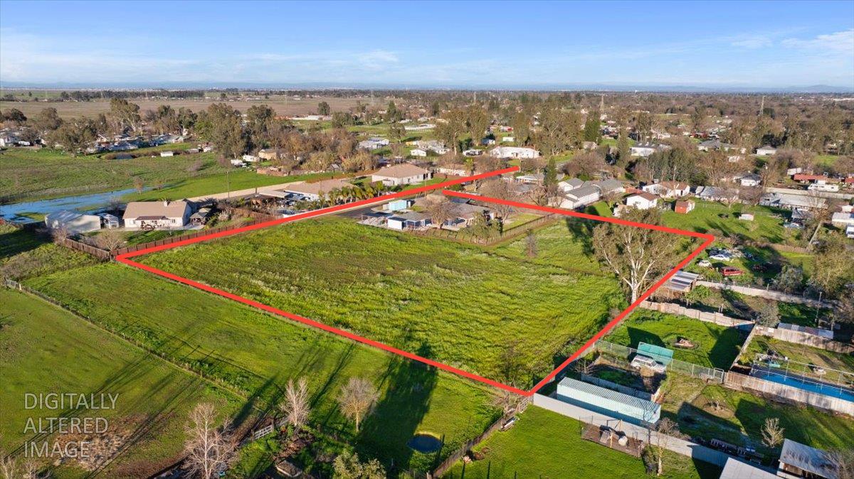 7261 Dry Creek Road Rio Linda, CA 95673 - Photo 2 of 59 an aerial view of tennis court