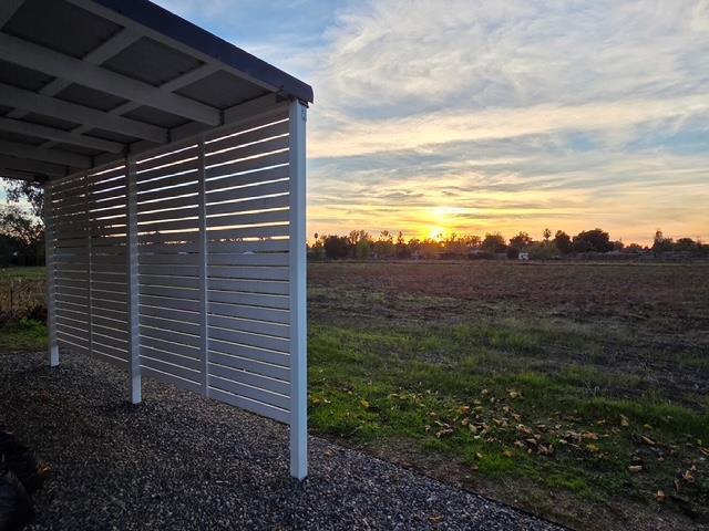 7261 Dry Creek Road Rio Linda, CA 95673 - Photo 45 of 60 a view of a backyard of the house