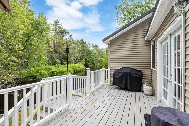 $325,000 | 24 Dragon Back Road, Naples, ME 04055