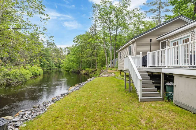 $325,000 | 24 Dragon Back Road, Naples, ME 04055