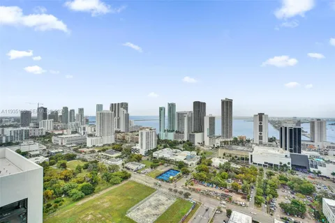 $640,000 | 1600 Northeast 1st Avenue, Unit 3420, Miami, FL 33132