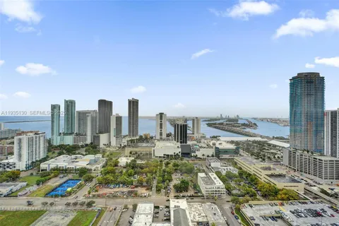 $640,000 | 1600 Northeast 1st Avenue, Unit 3420, Miami, FL 33132