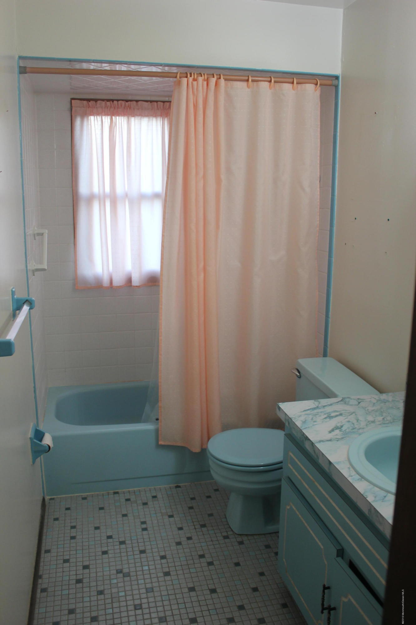 174 Club House Road Brick, NJ 08723 - Photo 18 of 40 Bathroom