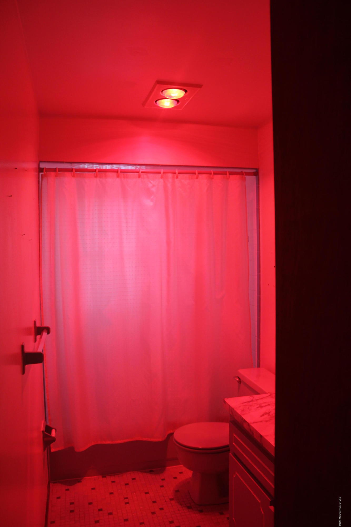 174 Club House Road Brick, NJ 08723 - Photo 20 of 40 Heat Lamps