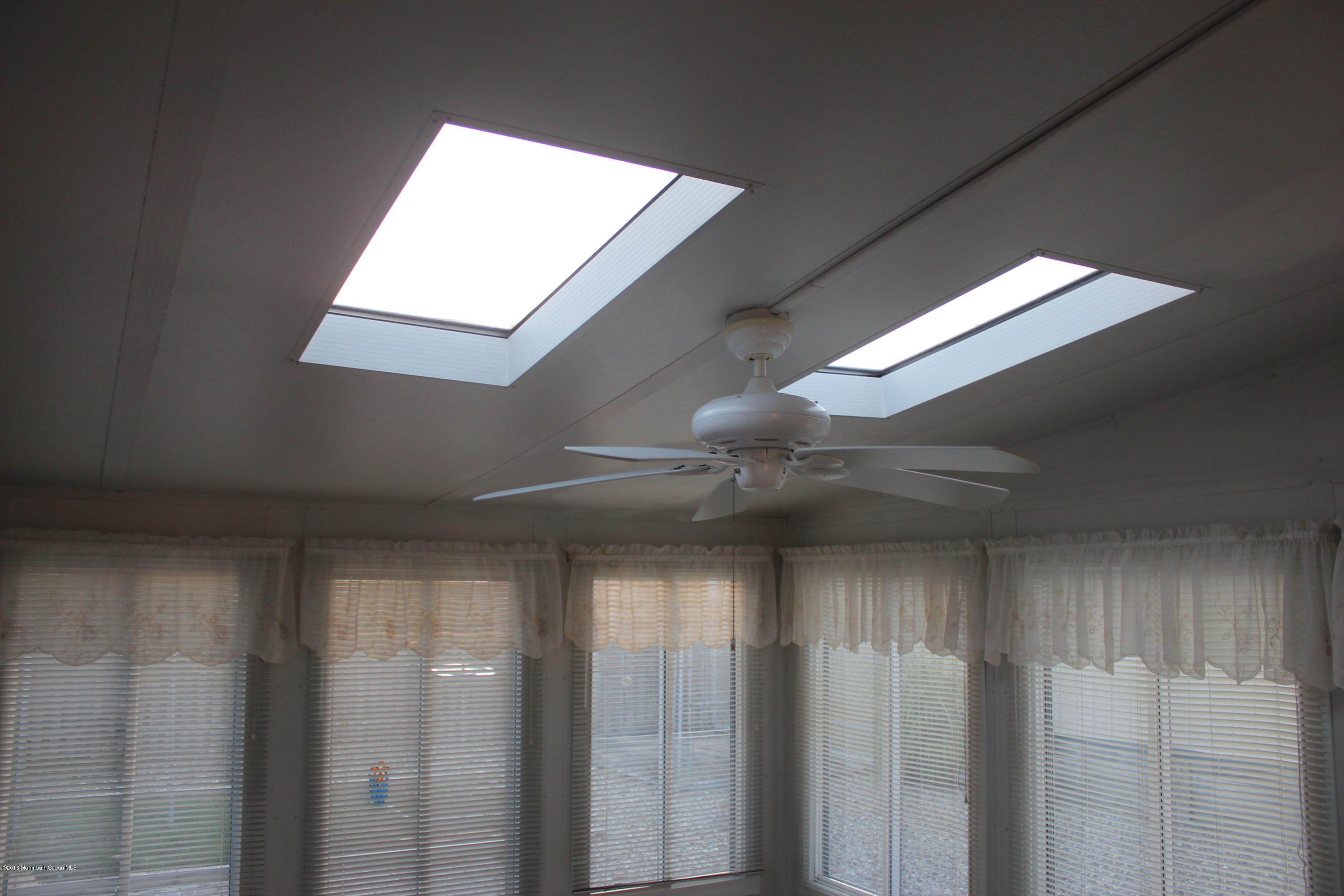 174 Club House Road Brick, NJ 08723 - Photo 6 of 40 Florida Room Skylights