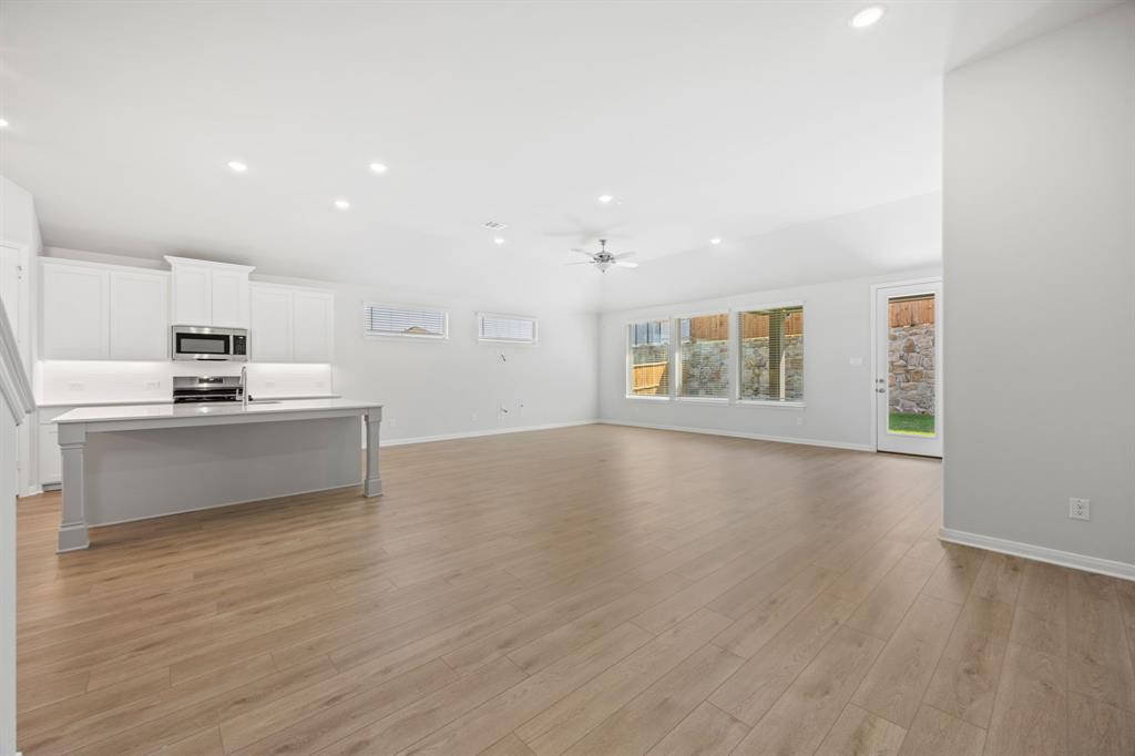 1437 Red Clover Avenue Van Alstyne, TX 75495 - Photo 11 of 30