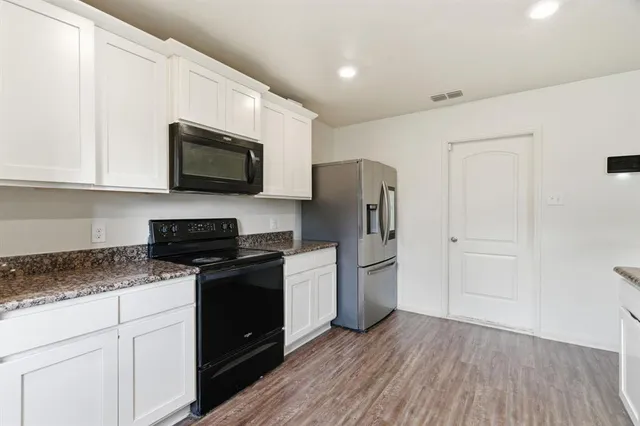 $270,000 | 1321 Eagle Lake Drive, Azle, TX 76020