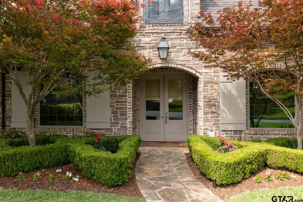 $940,000 | 7419 Big Tree Cove, Tyler, TX 75703