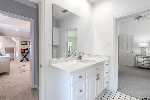 $940,000 | 7419 Big Tree Cove, Tyler, TX 75703