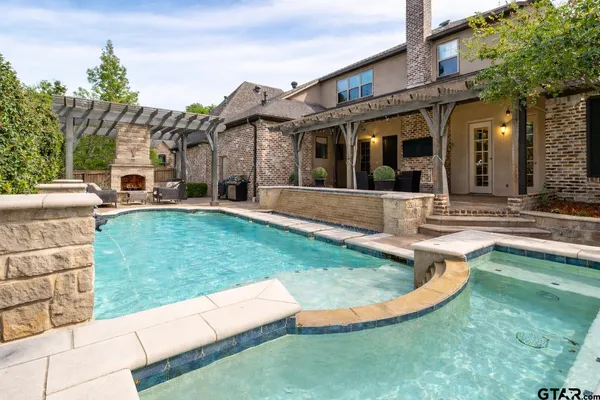 $940,000 | 7419 Big Tree Cove, Tyler, TX 75703