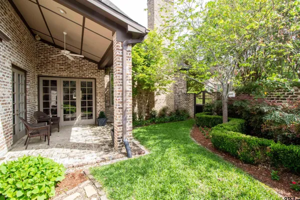$940,000 | 7419 Big Tree Cove, Tyler, TX 75703