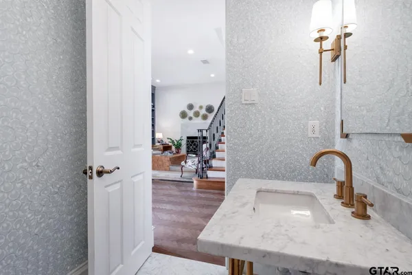 $940,000 | 7419 Big Tree Cove, Tyler, TX 75703