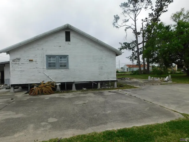 $115,000 | 6967 Grand Caillou Road, Dulac, LA 70353