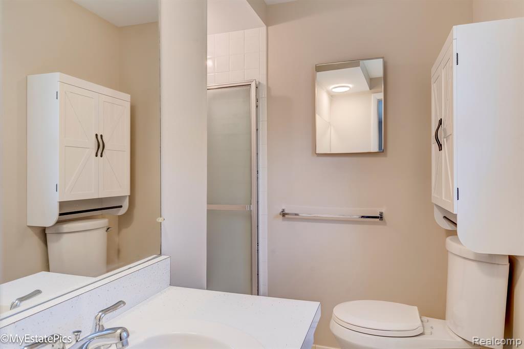 15761 Riverside Street Livonia, MI 48154 - Photo 52 of 62 Gallery Image 52