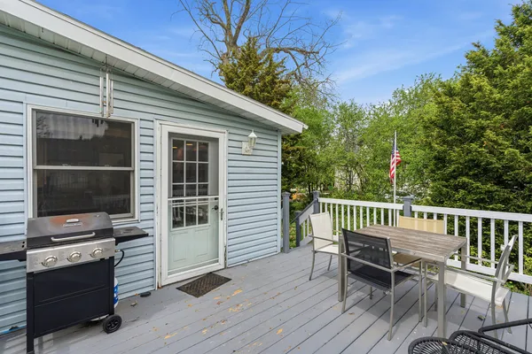 $2,300 | 1730 South Jefferson Street, Lockport, IL 60441