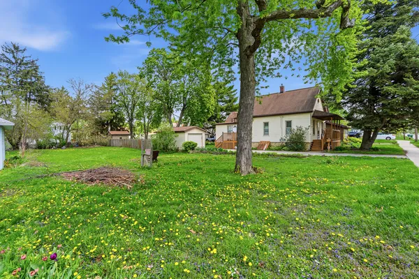 $2,300 | 1730 South Jefferson Street, Lockport, IL 60441