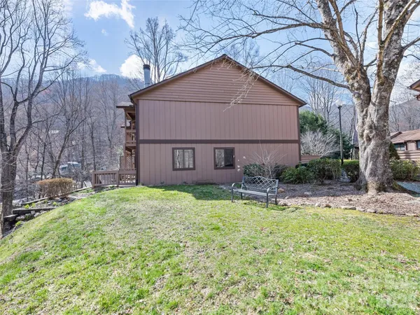 $349,000 | 37 George Circle, Maggie Valley, NC 28751