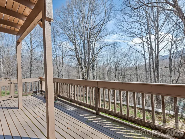 $349,000 | 37 George Circle, Maggie Valley, NC 28751