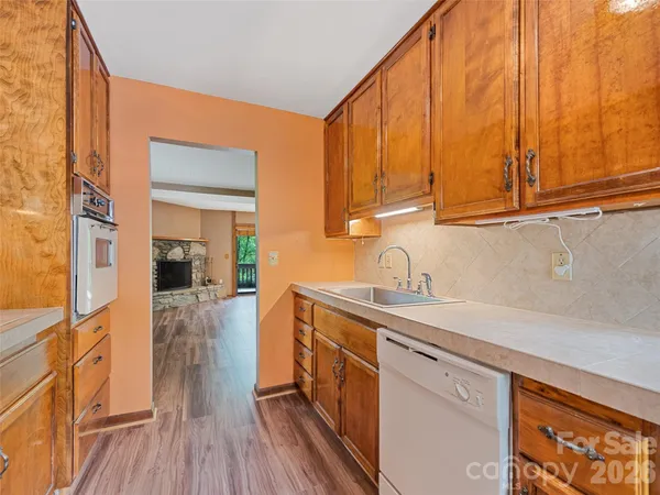 $349,000 | 37 George Circle, Maggie Valley, NC 28751