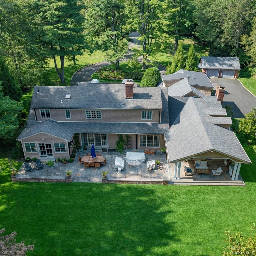 10 Middle Hollow Road Lloyd Harbor, NY 11743 - Photo 39 of 43
