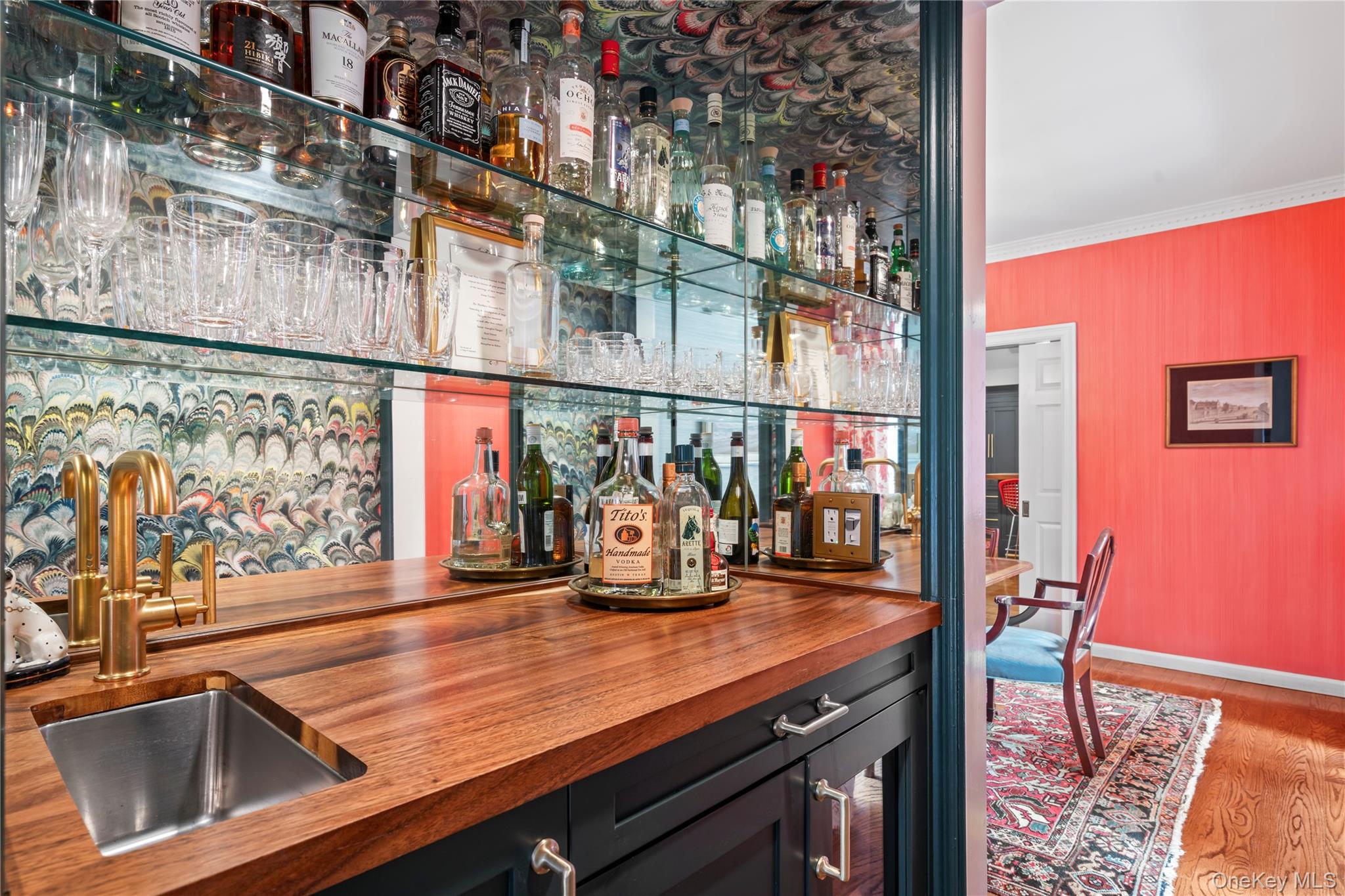 10 Middle Hollow Road Lloyd Harbor, NY 11743 - Photo 9 of 43