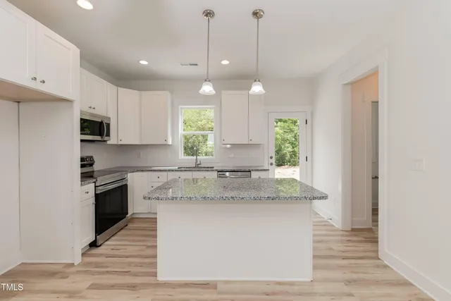 $425,000 | 1047-1049 East Harnett Street, Dunn, NC 28334