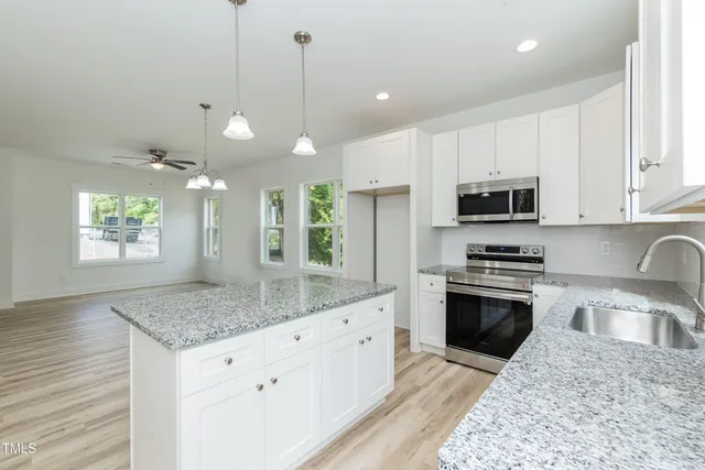 $425,000 | 1047-1049 East Harnett Street, Dunn, NC 28334