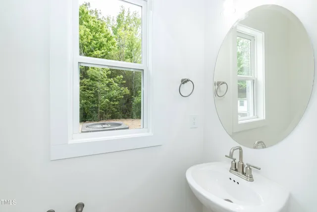 $425,000 | 1047-1049 East Harnett Street, Dunn, NC 28334