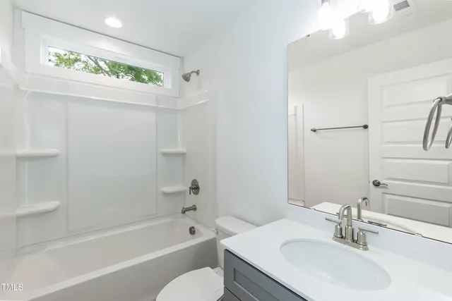 $425,000 | 1047-1049 East Harnett Street, Dunn, NC 28334