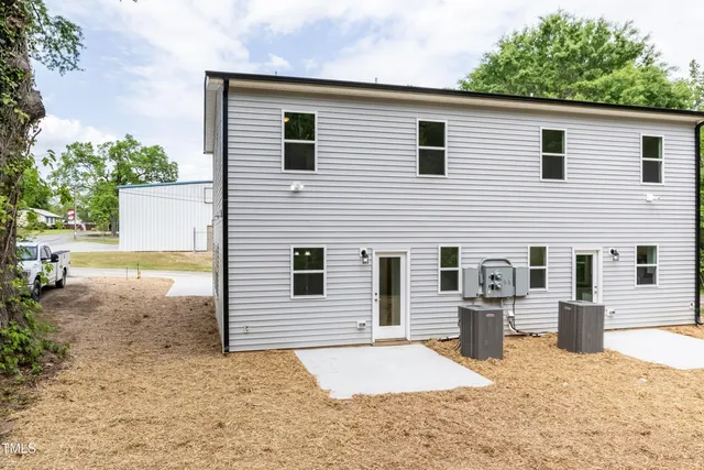 $425,000 | 1047-1049 East Harnett Street, Dunn, NC 28334