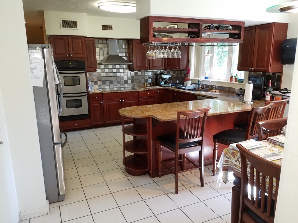 29 Brookshire Road Worcester, MA 01609 - Photo 7 of 30 Gallery Image 7