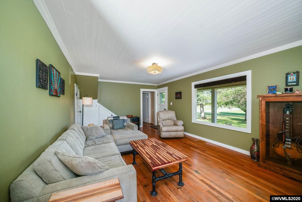 6182 Fruitland Road Northeast Salem, OR 97317 - Photo 8 of 42