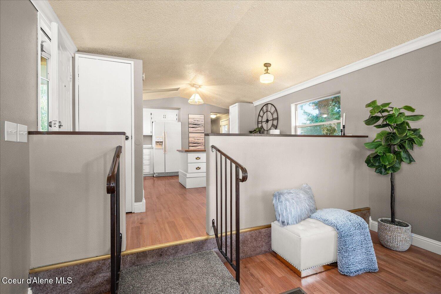 9090 North Runkle Road Hayden, ID 83835 - Photo 8 of 40 Love that open concept living!