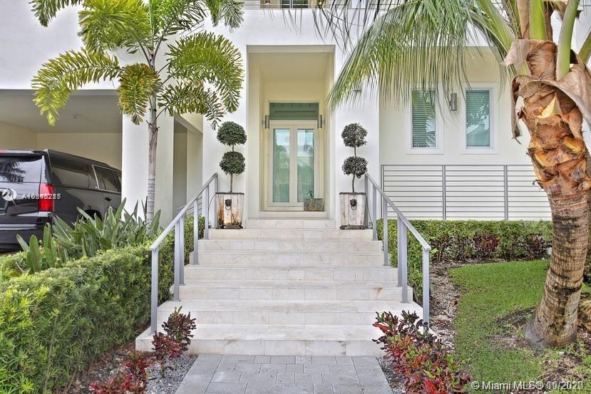 629 Hampton Lane Key Biscayne, FL 33149 - Photo 2 of 44