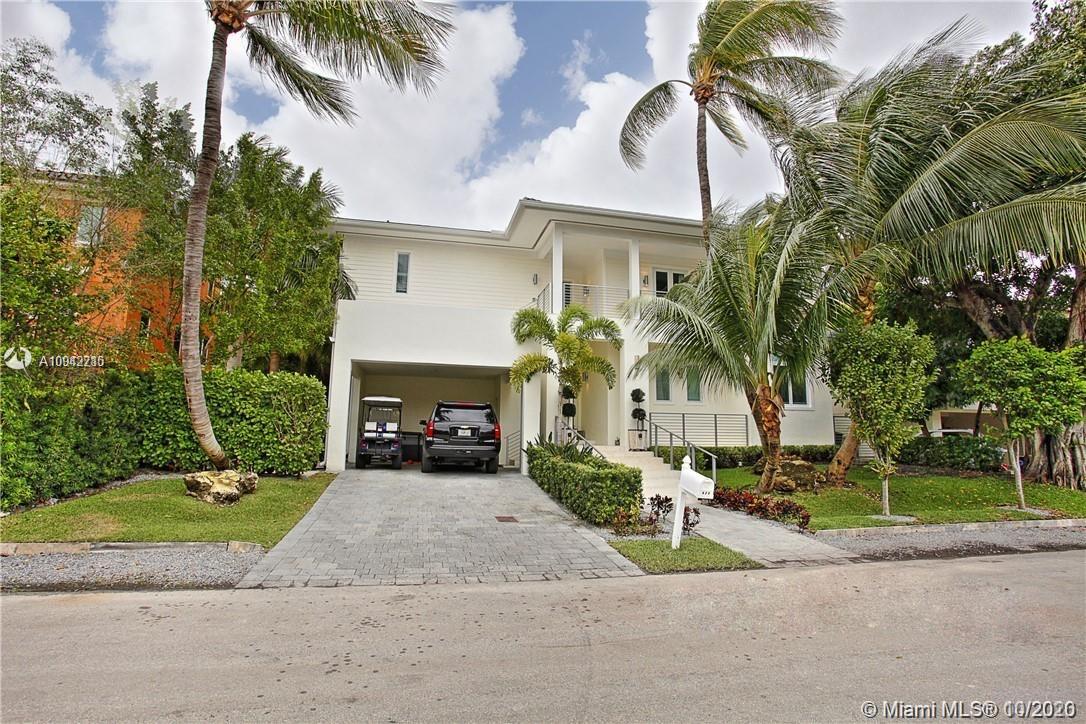 629 Hampton Lane Key Biscayne, FL 33149 - Photo 29 of 44