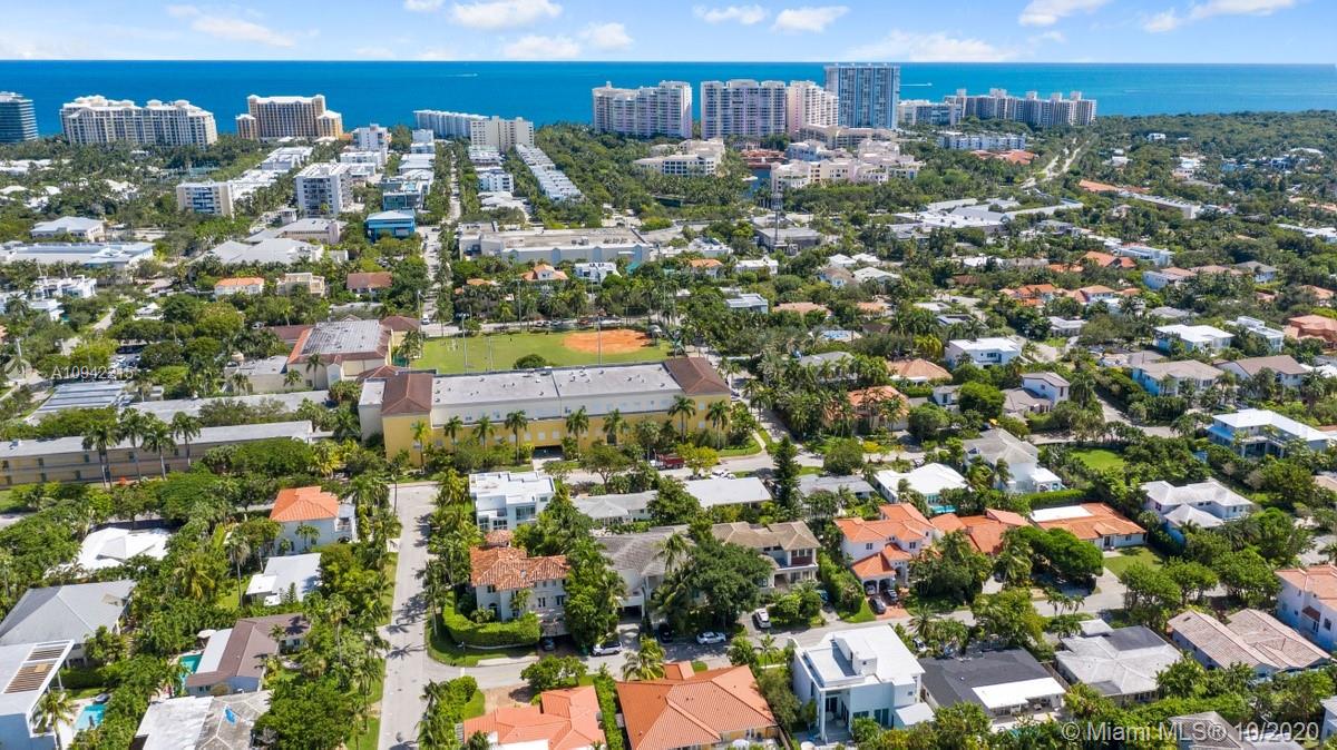 629 Hampton Lane Key Biscayne, FL 33149 - Photo 34 of 44