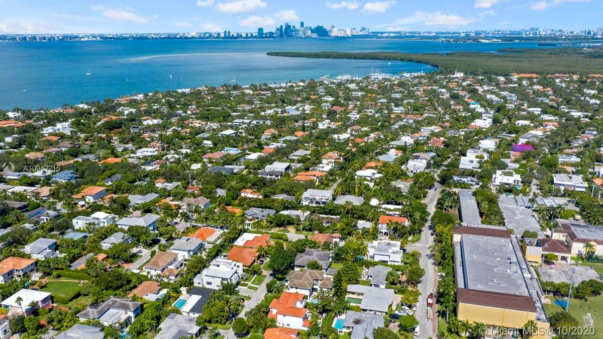 629 Hampton Lane Key Biscayne, FL 33149 - Photo 37 of 44