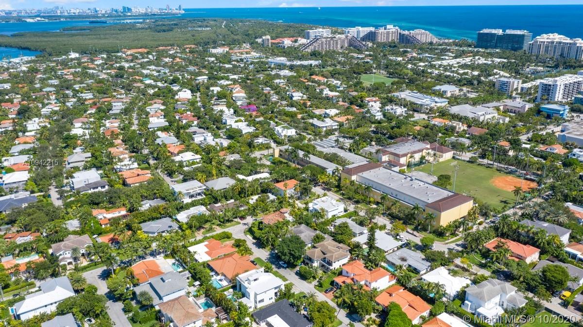 629 Hampton Lane Key Biscayne, FL 33149 - Photo 38 of 44