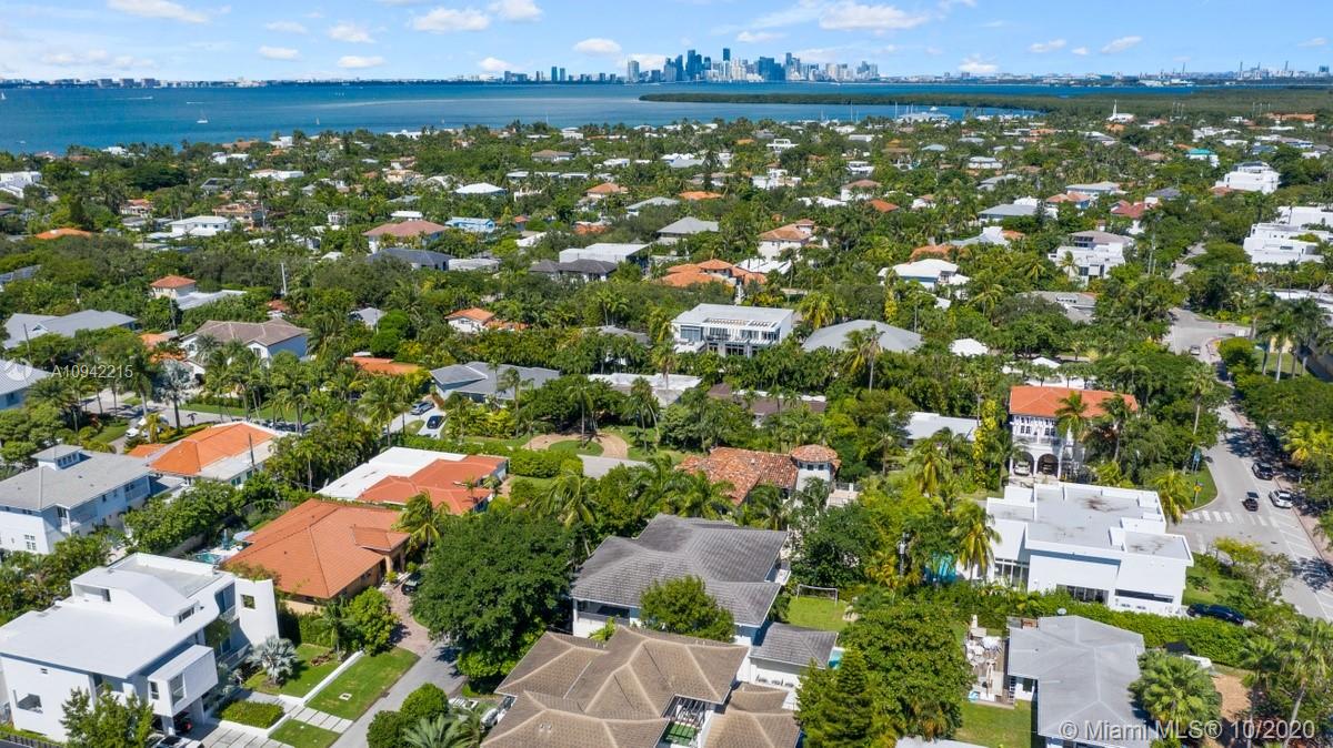 629 Hampton Lane Key Biscayne, FL 33149 - Photo 39 of 44