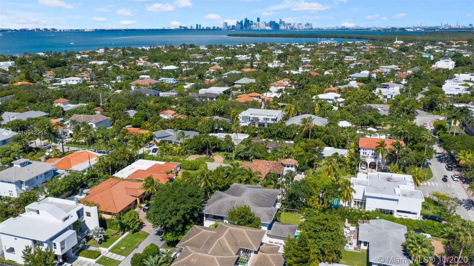 629 Hampton Lane Key Biscayne, FL 33149 - Photo 40 of 44