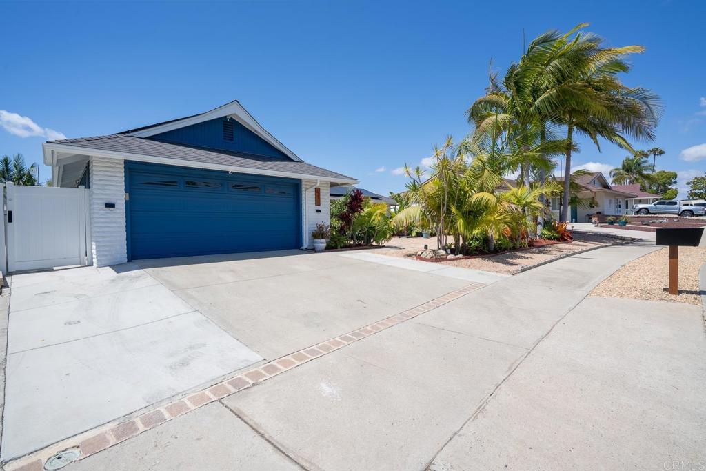 415 Via Emily Avenue Oceanside, CA 92057 - Photo 4 of 28
