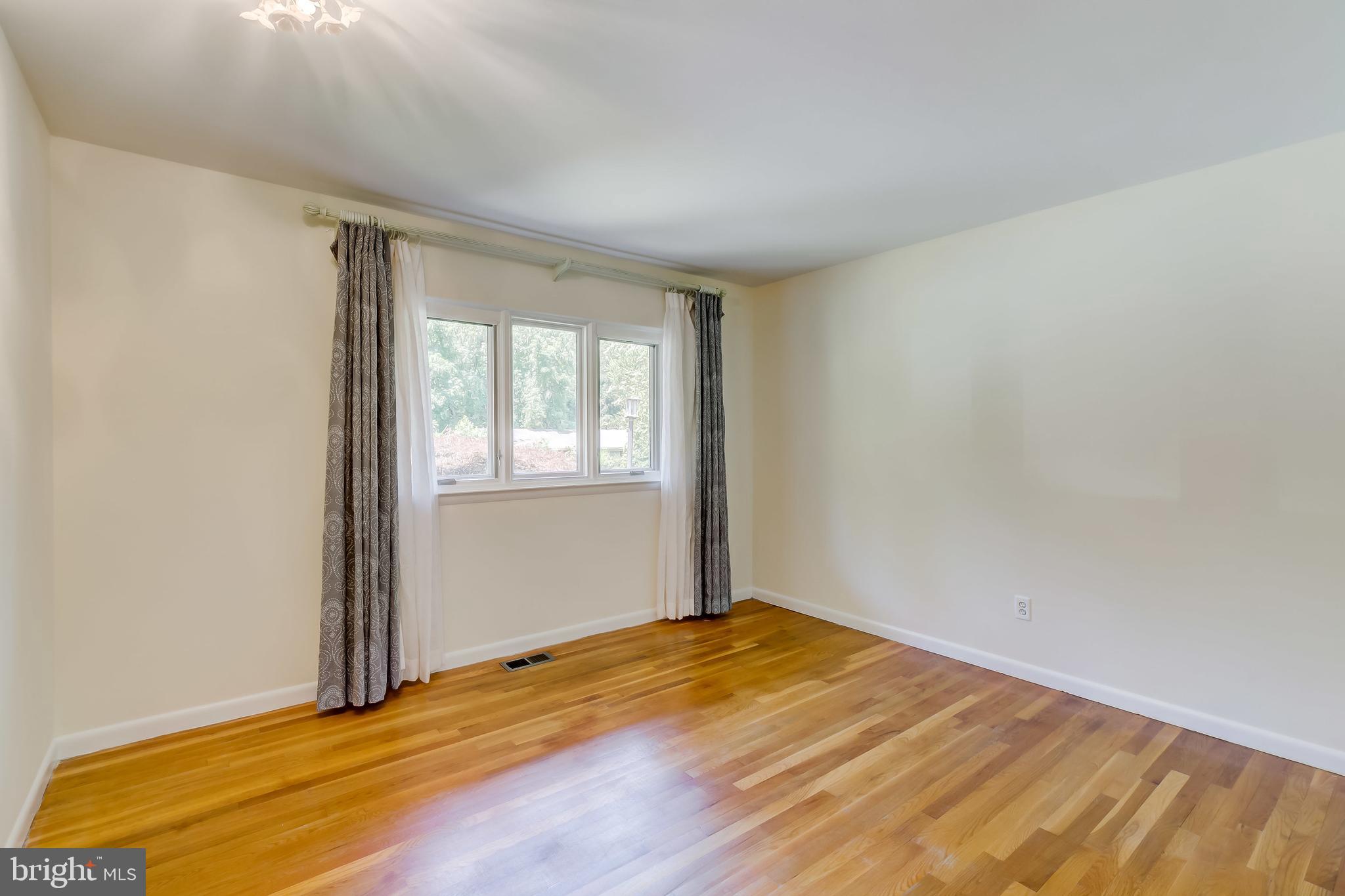 1409 Autumn Leaf Road Baltimore, MD 21286 - Photo 23 of 53 Bedroom 2